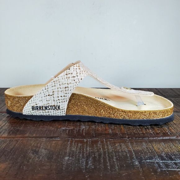 Birkenstock Gizeh Sandals Womens Mens Sizing Regular Shiny Python Eggshell - Picture 7 of 11